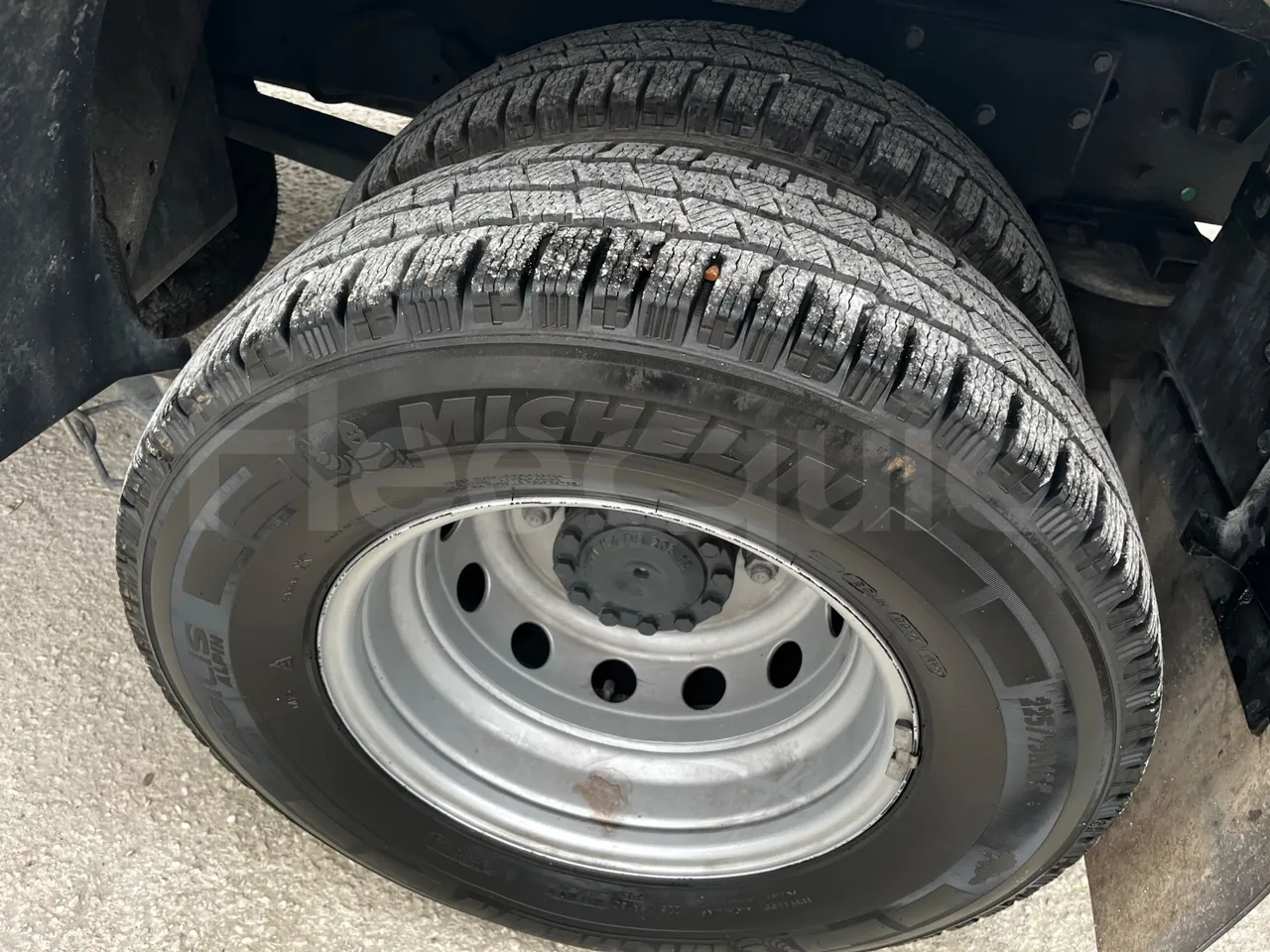 Iveco Daily A65C18 - EUR6 - 129kW - 7.686m - tread condition second axle tires left