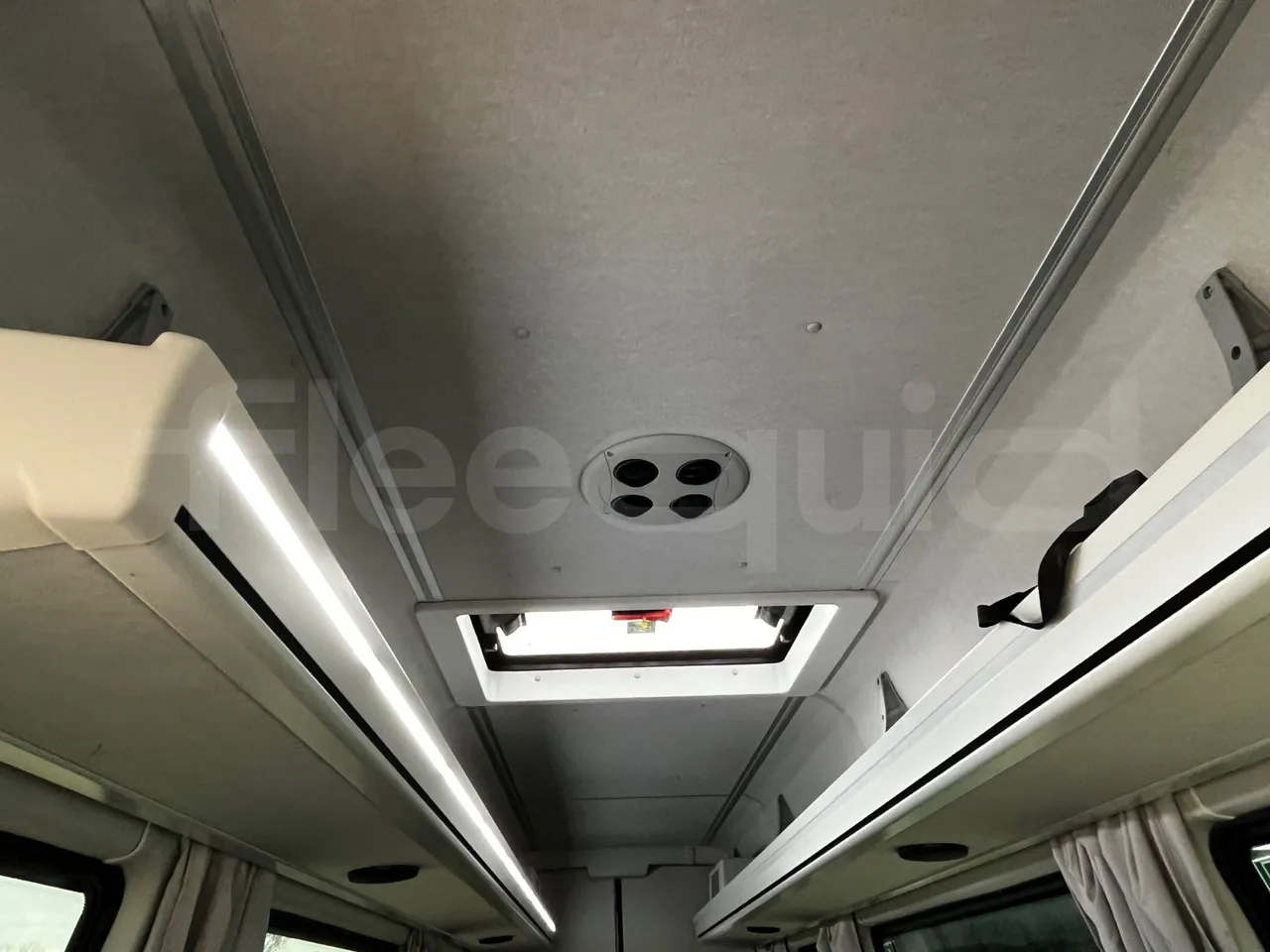 Iveco Daily A65C18 - EUR6 - 129kW - 7.686m - overhead compartments photo