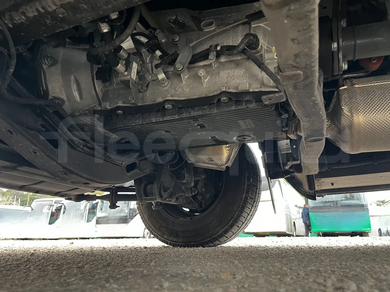 Iveco Daily A65C18 - EUR6 - 129kW - 7.686m - front axle left side