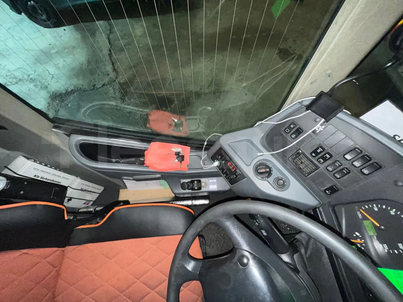 Setra S416 GT-HD - Euro5 - 315kW - 13.020mt - onboard devices 1