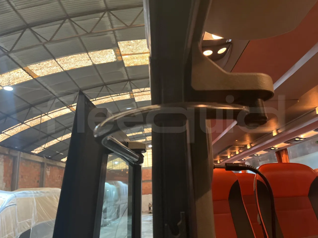 Setra S416 GT-HD - Euro5 - 315kW - 13.020mt - handrails photo