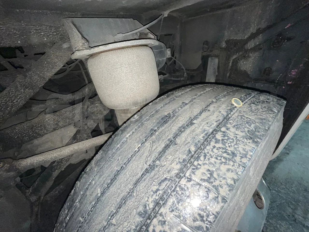 Setra S416 GT-HD - Euro5 - 315kW - 13.020mt - tread condition second axle tires left