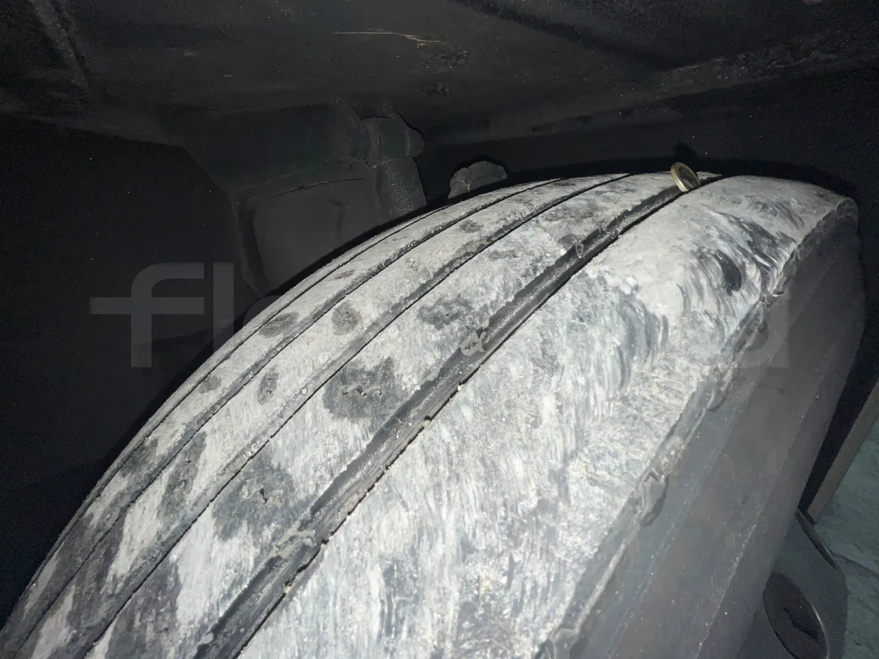 Setra S416 GT-HD - Euro5 - 315kW - 13.020mt - front left tire measurements