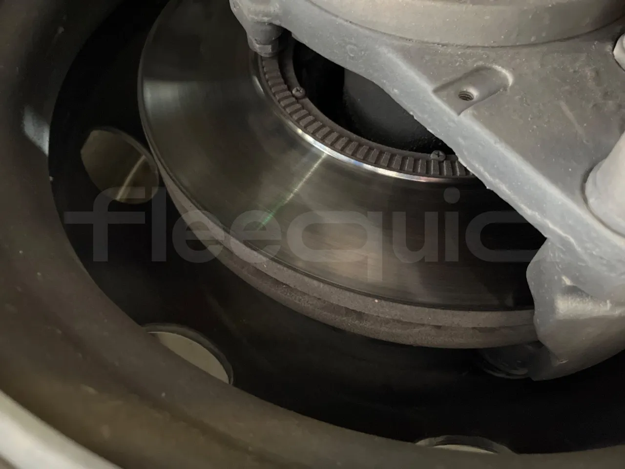King Long XMQ6800 2AL1AA2B-EUR5-148Kw-7,995m - axle 2 discs left