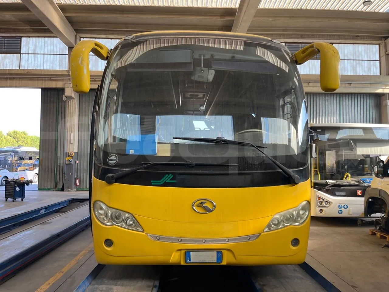 King Long XMQ6800 2AL1AA2B-EUR5-148Kw-7,995m - front photo