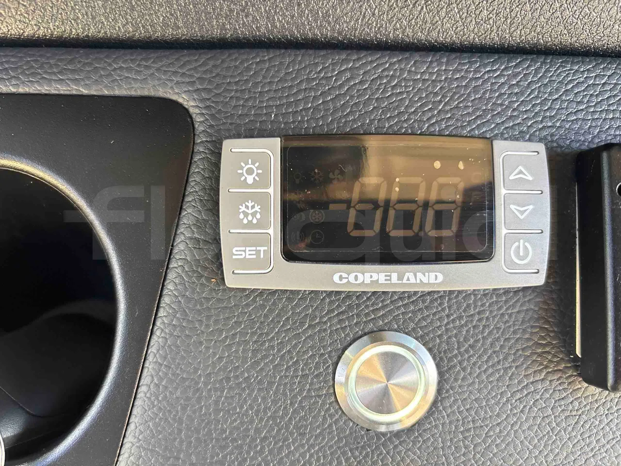 Mercedes-Benz Sprinter - Onboard Device 1