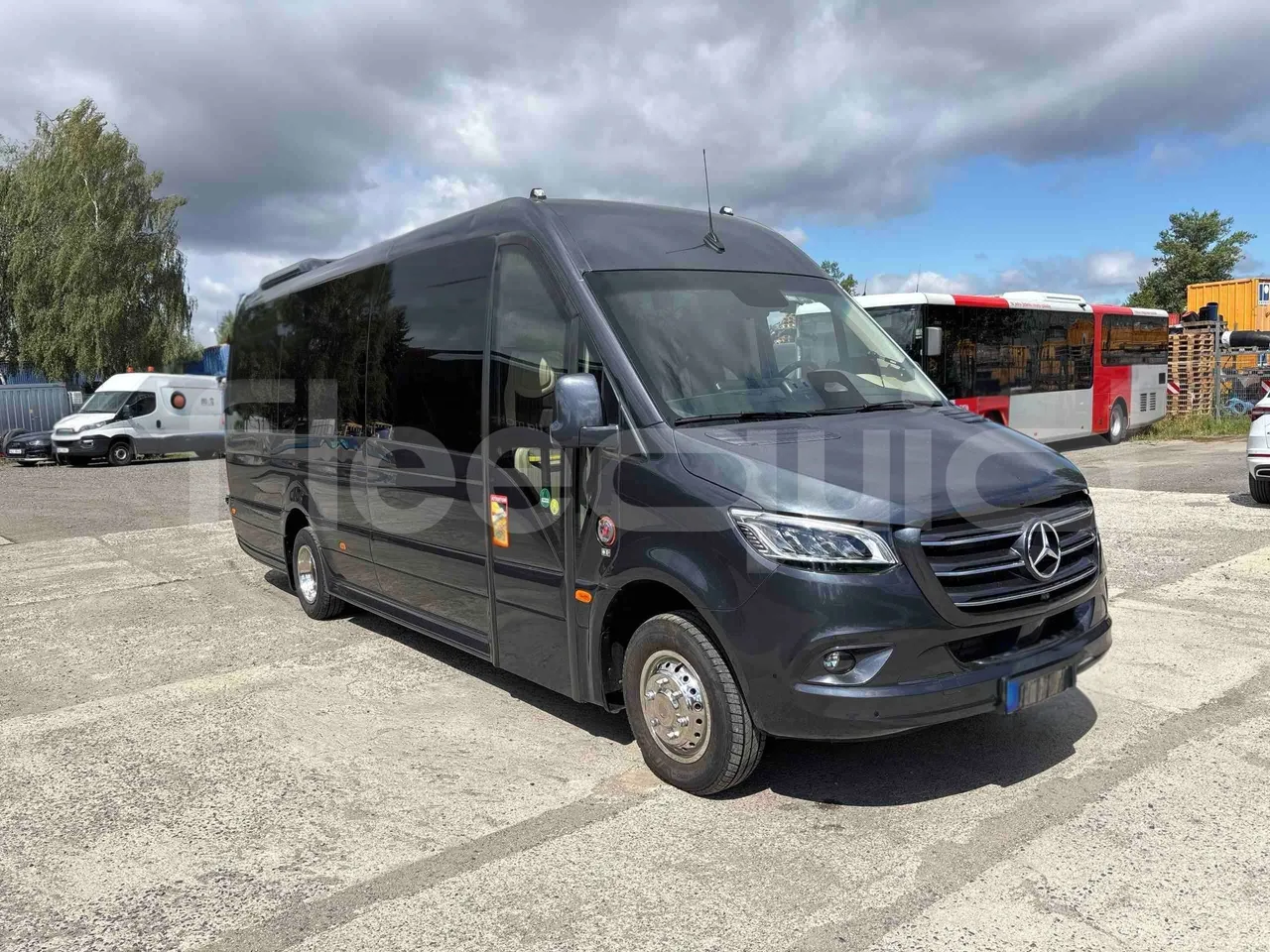 Mercedes-Benz Sprinter - Base cover photo