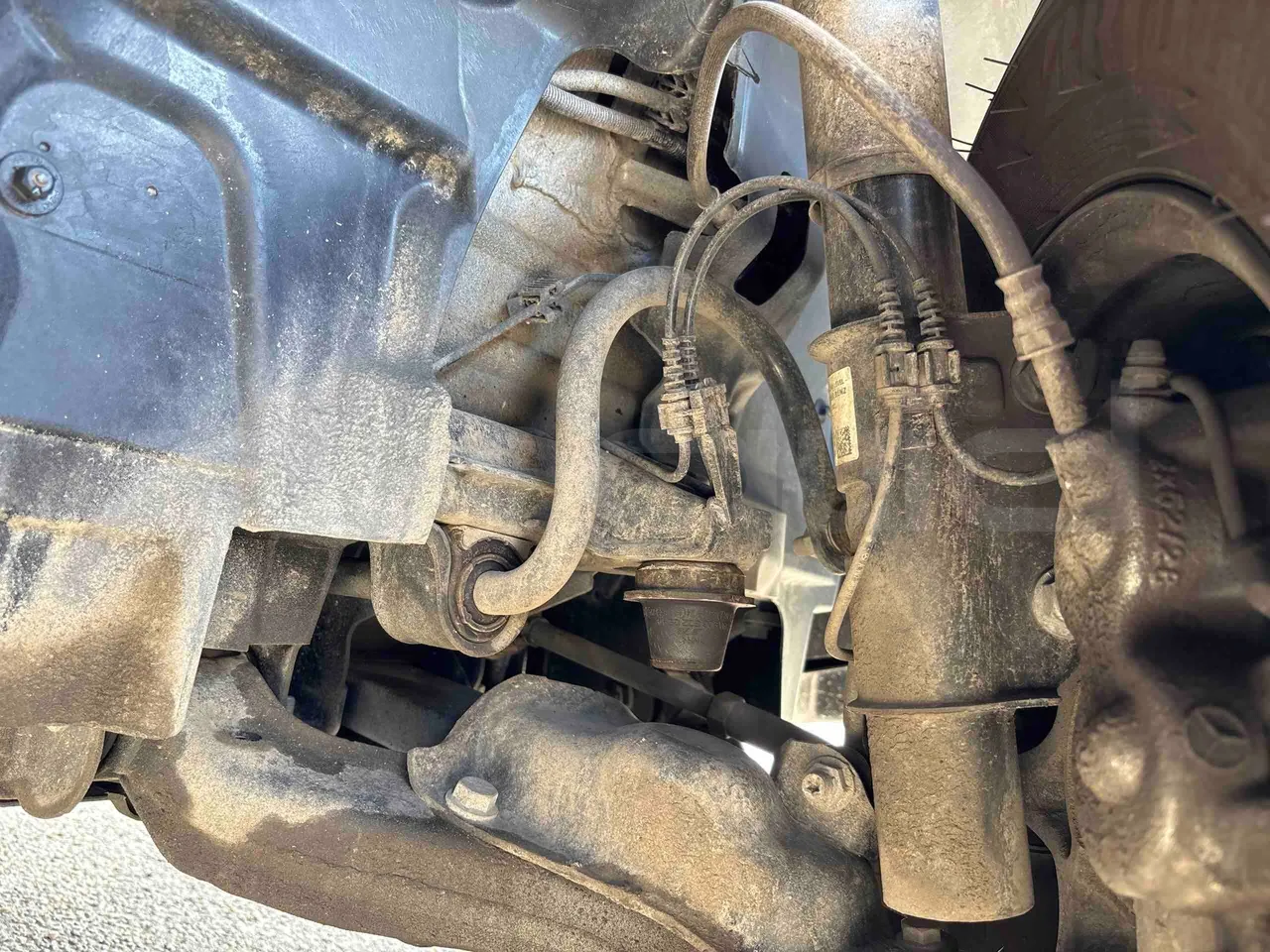 Mercedes-Benz Sprinter - First Axle Shock Absorbers Right Side