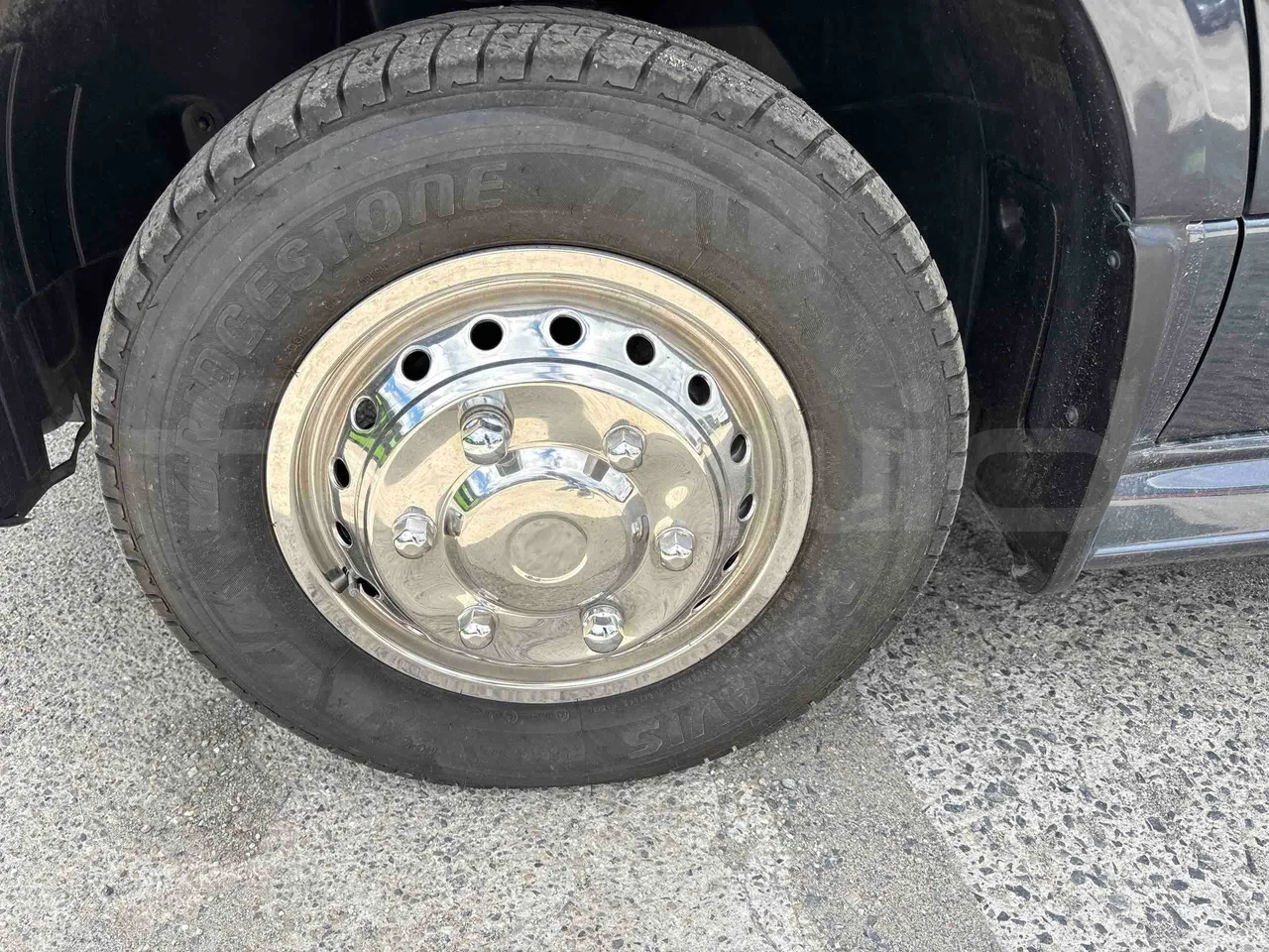 Mercedes-Benz Sprinter - First Axle Left Side: Tyre Size
