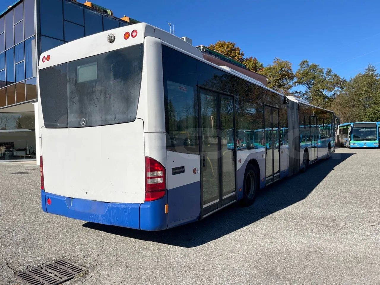 Mercedes-Benz Conecto 628B02-BD1GKEB - Euro 6 - 265 Kw - 17.956 Mt - 3/4 right rear doors closed