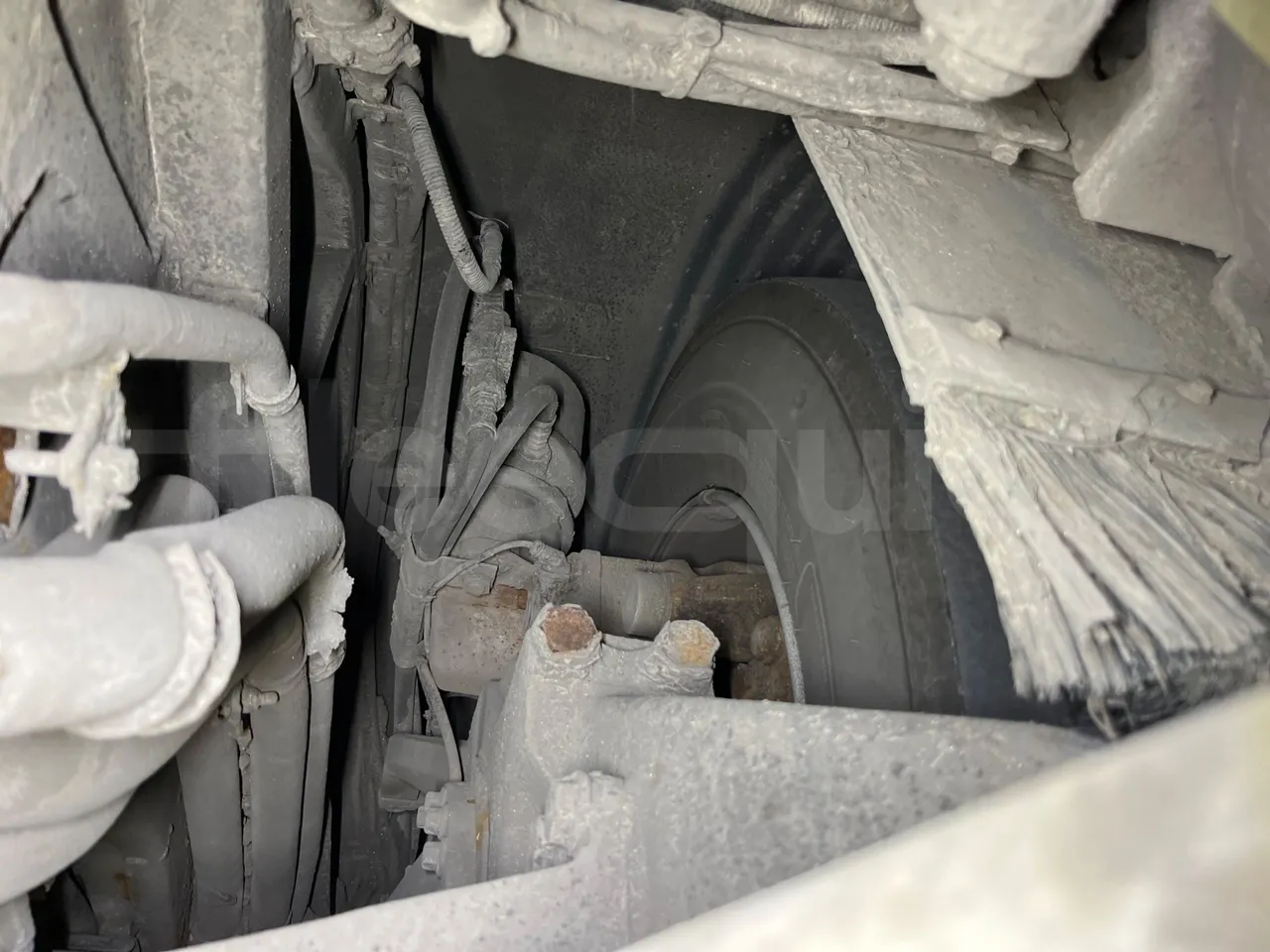 Mercedes-Benz Conecto 628B02-BD1GKEB - Euro 6 - 265 Kw - 17.956 Mt - axel 3 caliper brakes right