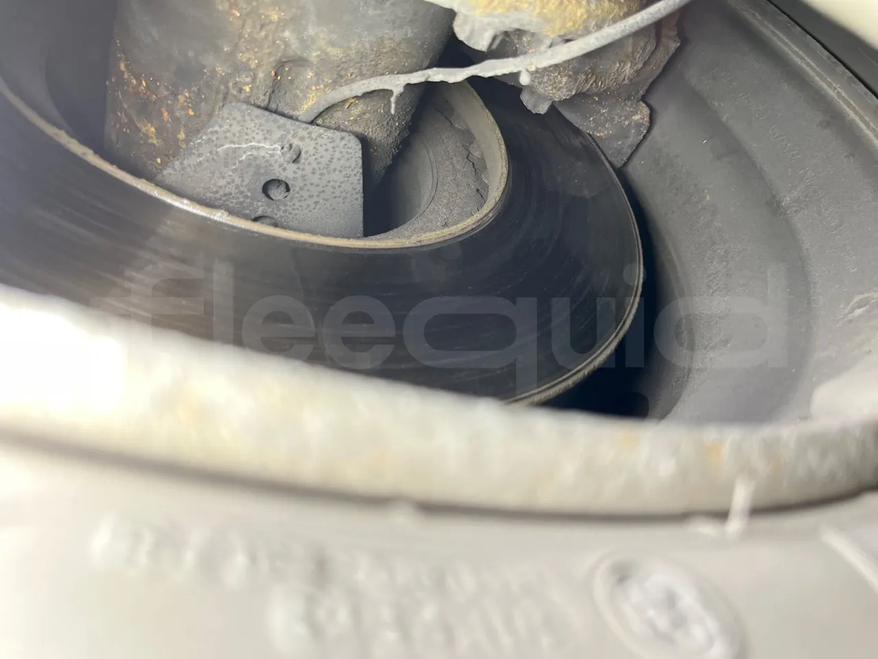 Mercedes-Benz Conecto 628B02-BD1GKEB - Euro 6 - 265 Kw - 17.956 Mt - axle 2 discs left