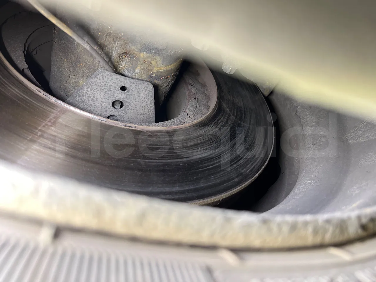 Mercedes-Benz Conecto 628B02-BD1GKEB - Euro 6 - 265 Kw - 17.956 Mt - axle 2 discs right