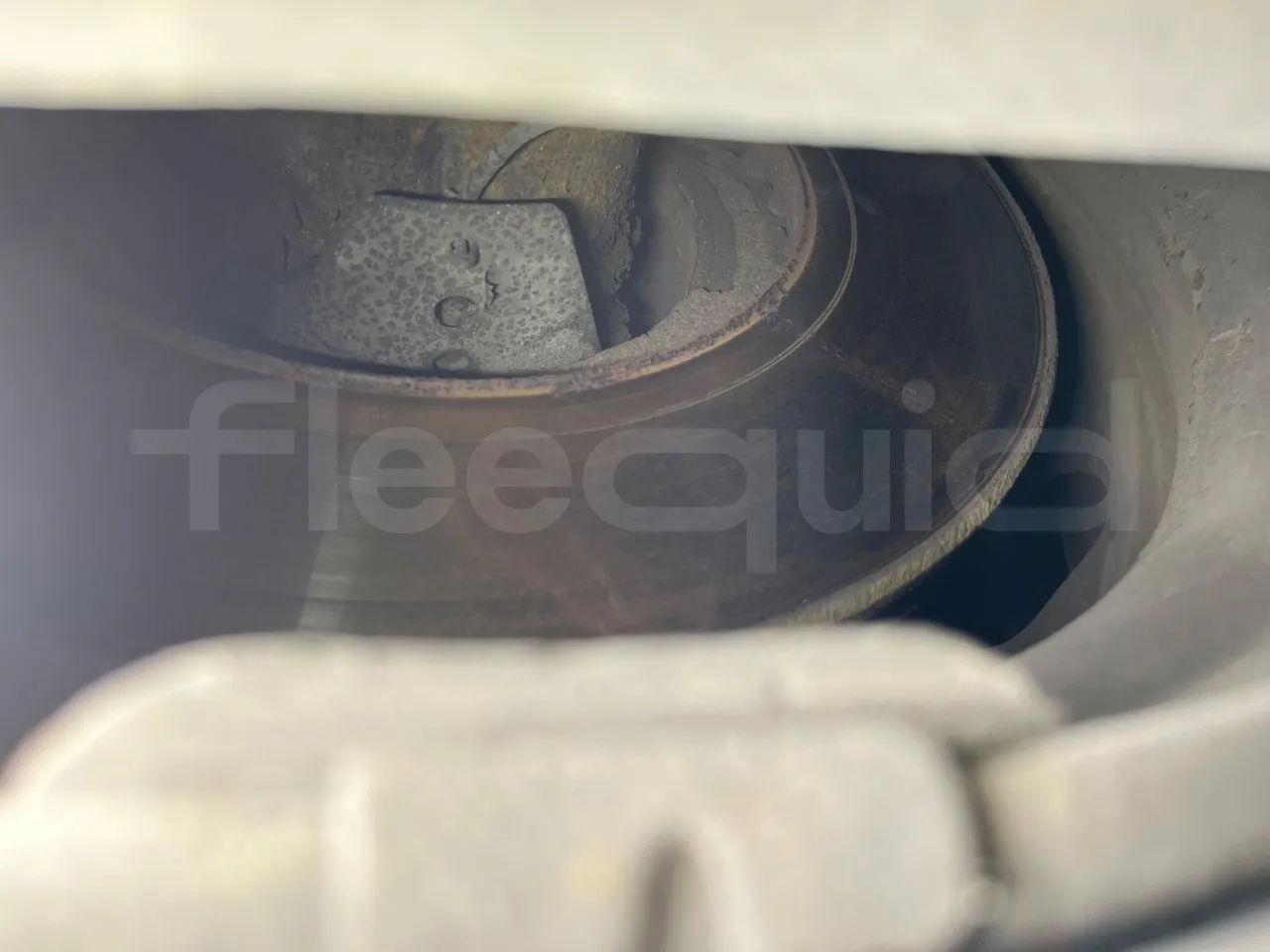 Mercedes-Benz Conecto 628B02-BD1GKEB - Euro 6 - 265 Kw - 17.956 Mt - axel 3 discs left