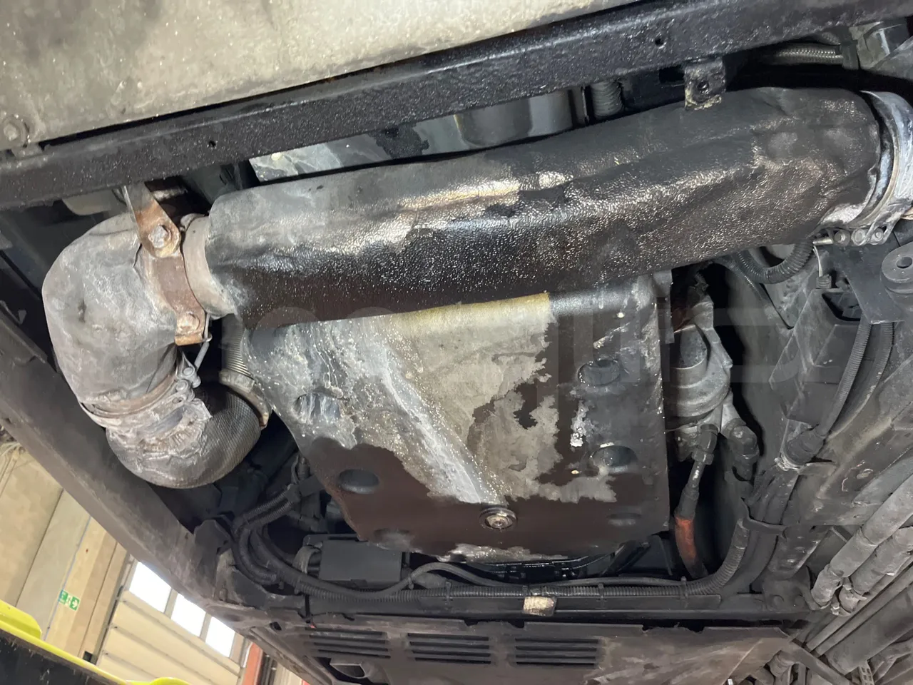 Mercedes-Benz Conecto 628B02-BD1GKEB - Euro 6 - 265 Kw - 17.956 Mt - engine without protection