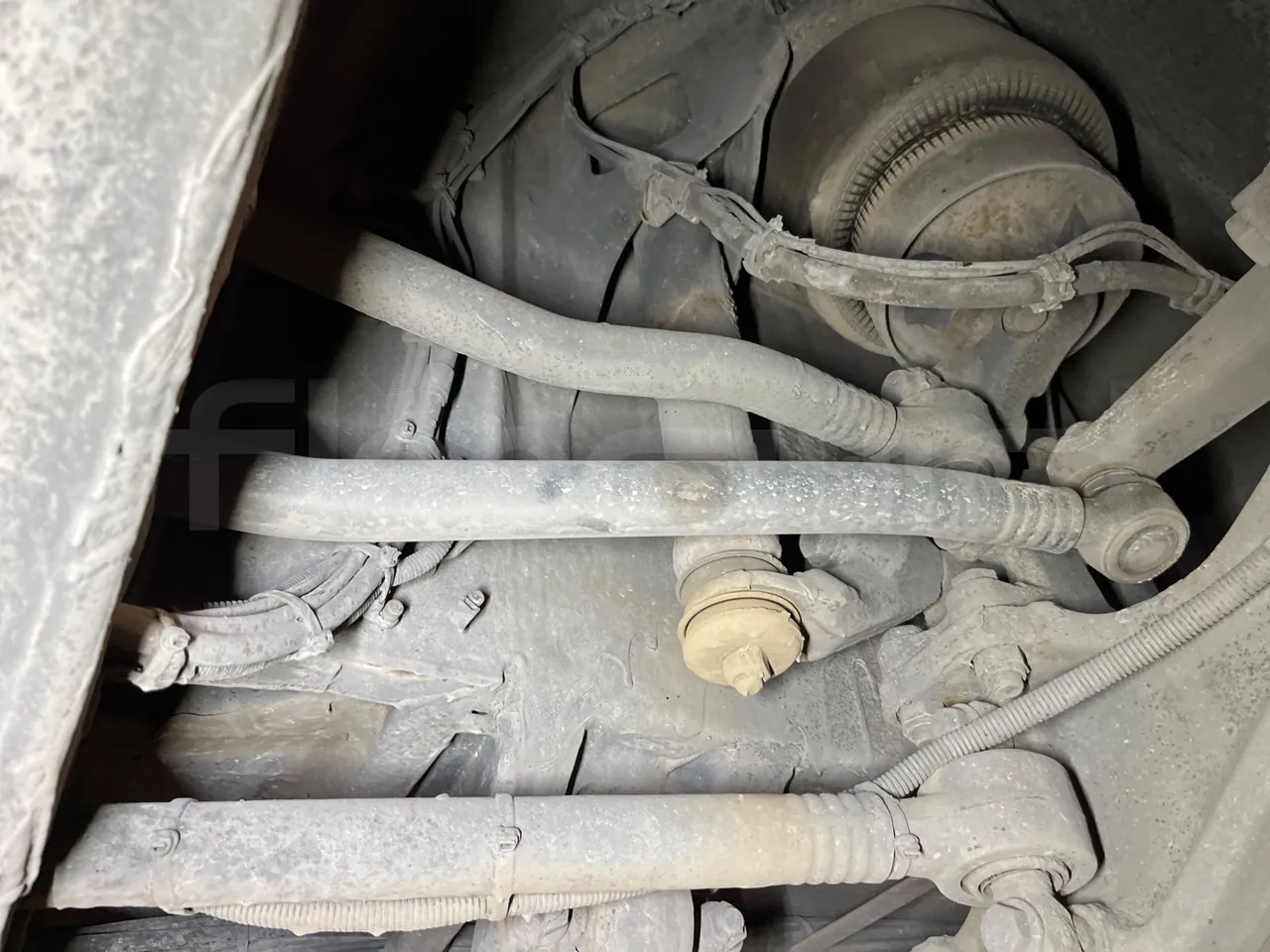 Mercedes-Benz Conecto 628B02-BD1GKEB - Euro 6 - 265 Kw - 17.956 Mt - front shock absorbers left