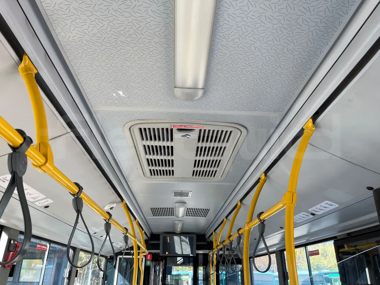 Mercedes-Benz Conecto 628B02-BD1GKEB - Euro 6 - 265 Kw - 17.956 Mt - roof hatch 2