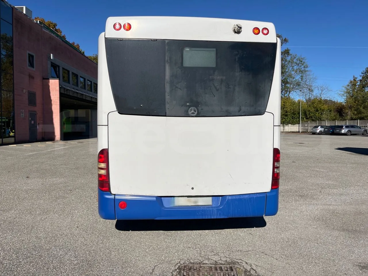 Mercedes-Benz Conecto 628B02-BD1GKEB - Euro 6 - 265 Kw - 17.956 Mt - rear hatch closed