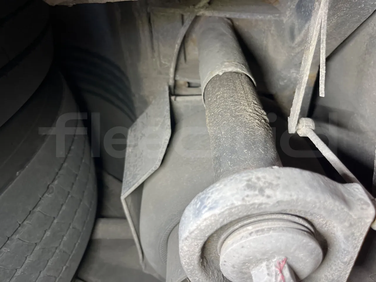 Mercedes-Benz Conecto 628B02-BD1GKEB - Euro 6 - 265 Kw - 17.956 Mt - axel 3 shock absorbers 1 right