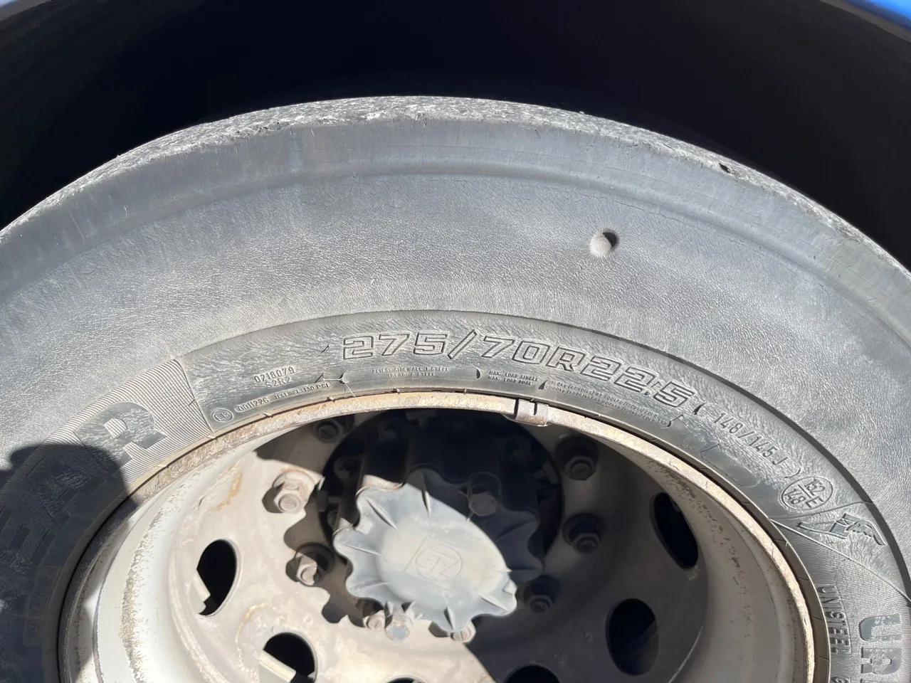 Mercedes-Benz Conecto 628B02-BD1GKEB - Euro 6 - 265 Kw - 17.956 Mt - rear left tire photo