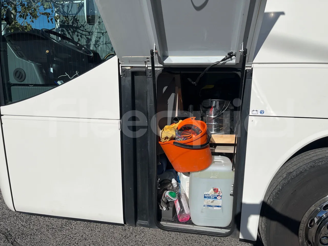 Setra S416 GT-HD - Euro5 - 315kW - 13mt - jack and driver keys