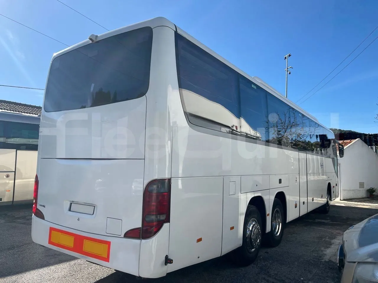 Setra S416 GT-HD - Euro5 - 315kW - 13mt - 3/4 right rear doors closed