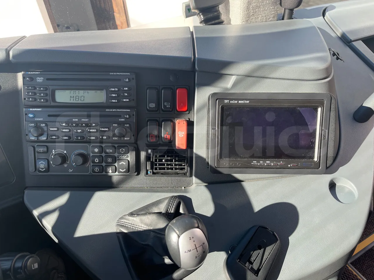 Setra S416 GT-HD - Euro5 - 315kW - 13mt - radio accessories photo