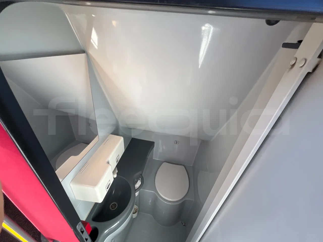 Setra S416 GT-HD - Euro5 - 315kW - 13mt - toilette accessories photo