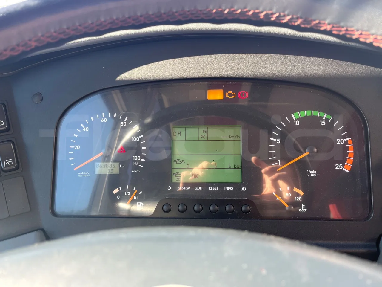 Setra S416 GT-HD - Euro5 - 315kW - 13mt - dashboard lights on