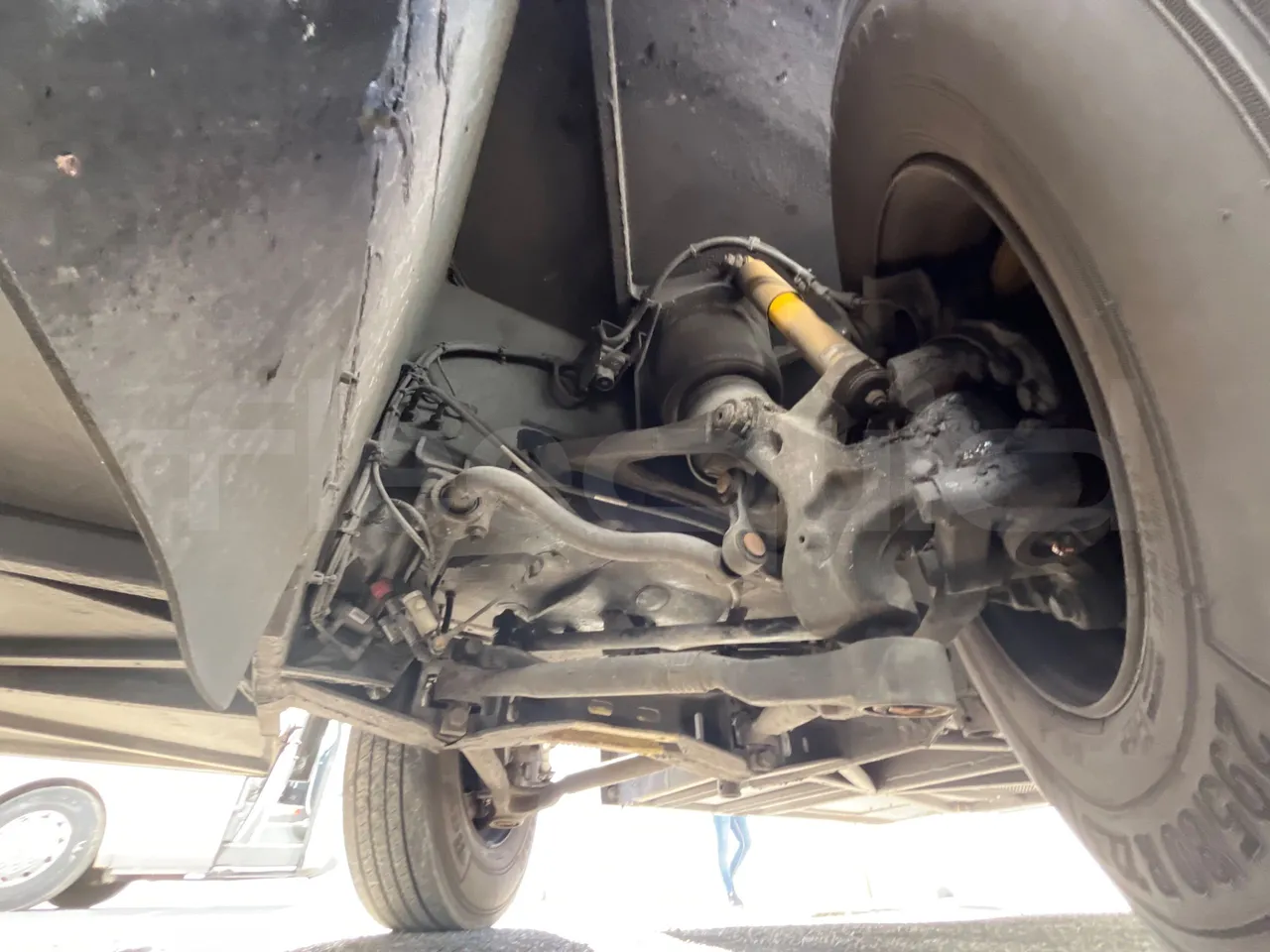 Setra S416 GT-HD - Euro5 - 315kW - 13mt - front shock absorbers right