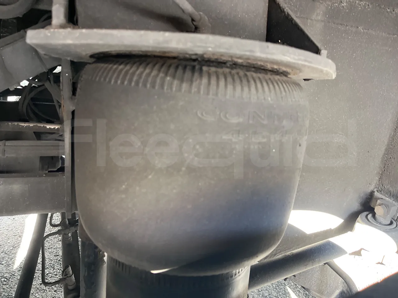 Setra S416 GT-HD - Euro5 - 315kW - 13mt - axel 3 shock absorbers 2 left