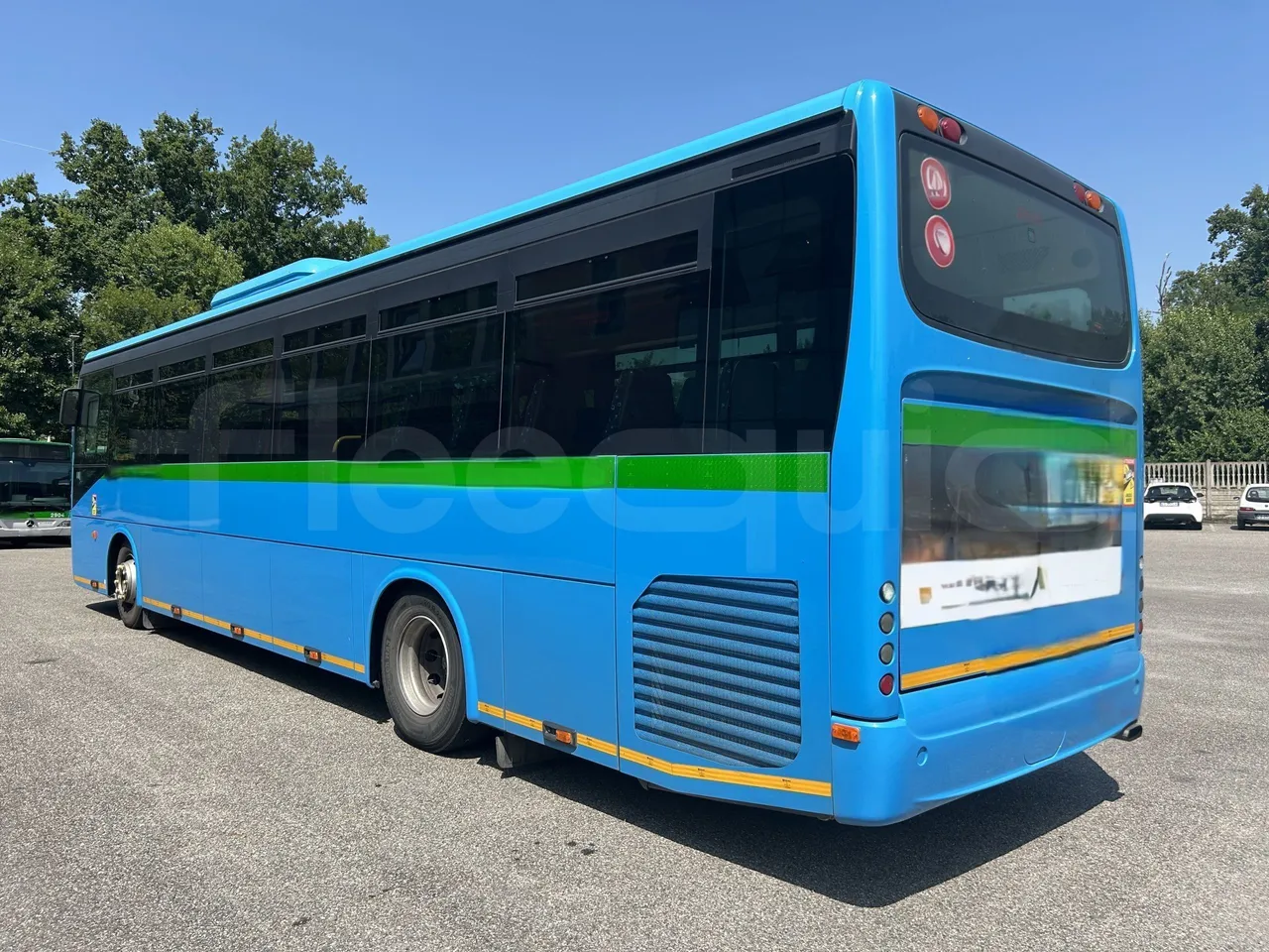 Iveco Crossway - 3/4 Rear Left Side