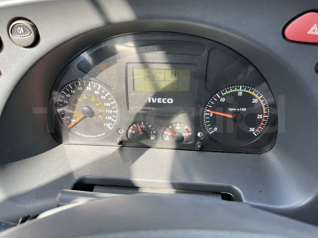 Iveco Crossway - Dashboard Engine On