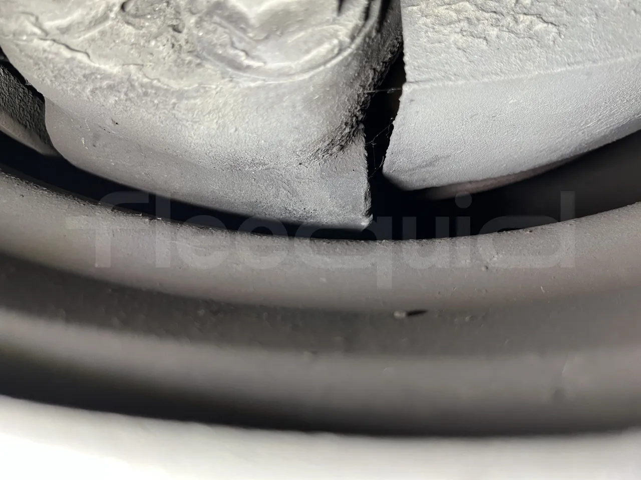 Iveco Crossway - Second Axle Discs Left Side