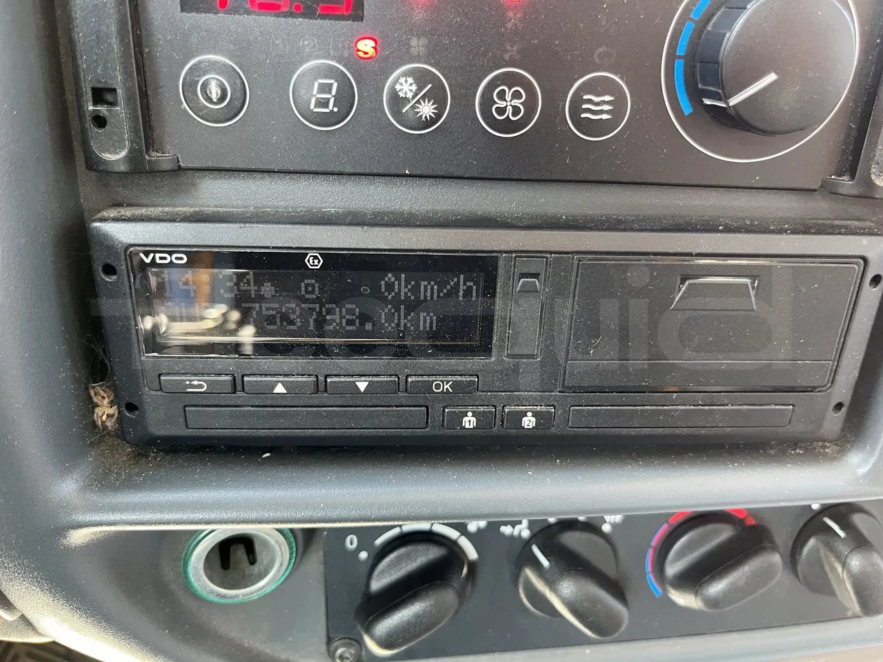 Iveco Crossway - Tachograph