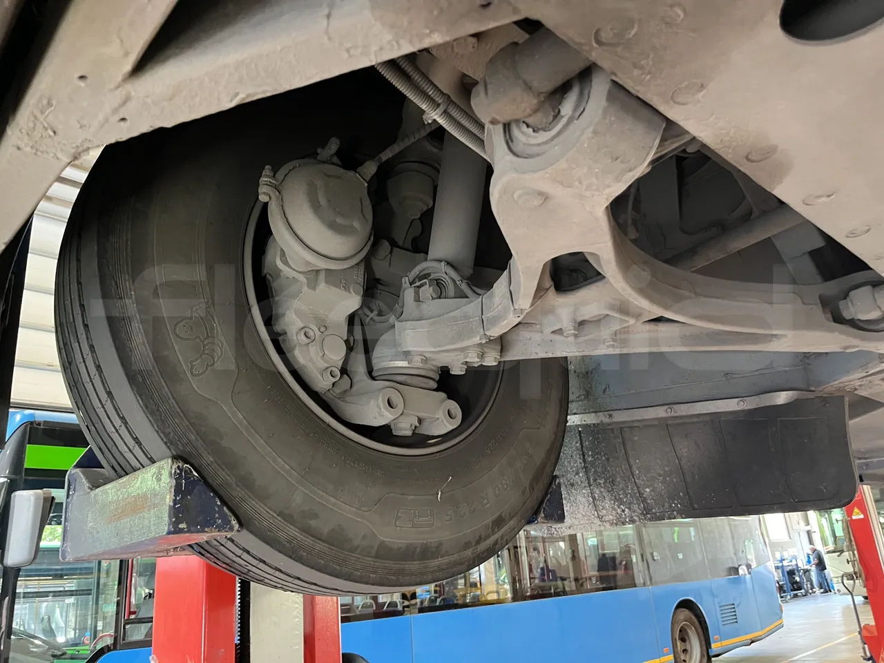 Iveco Crossway - First Axle Right Side