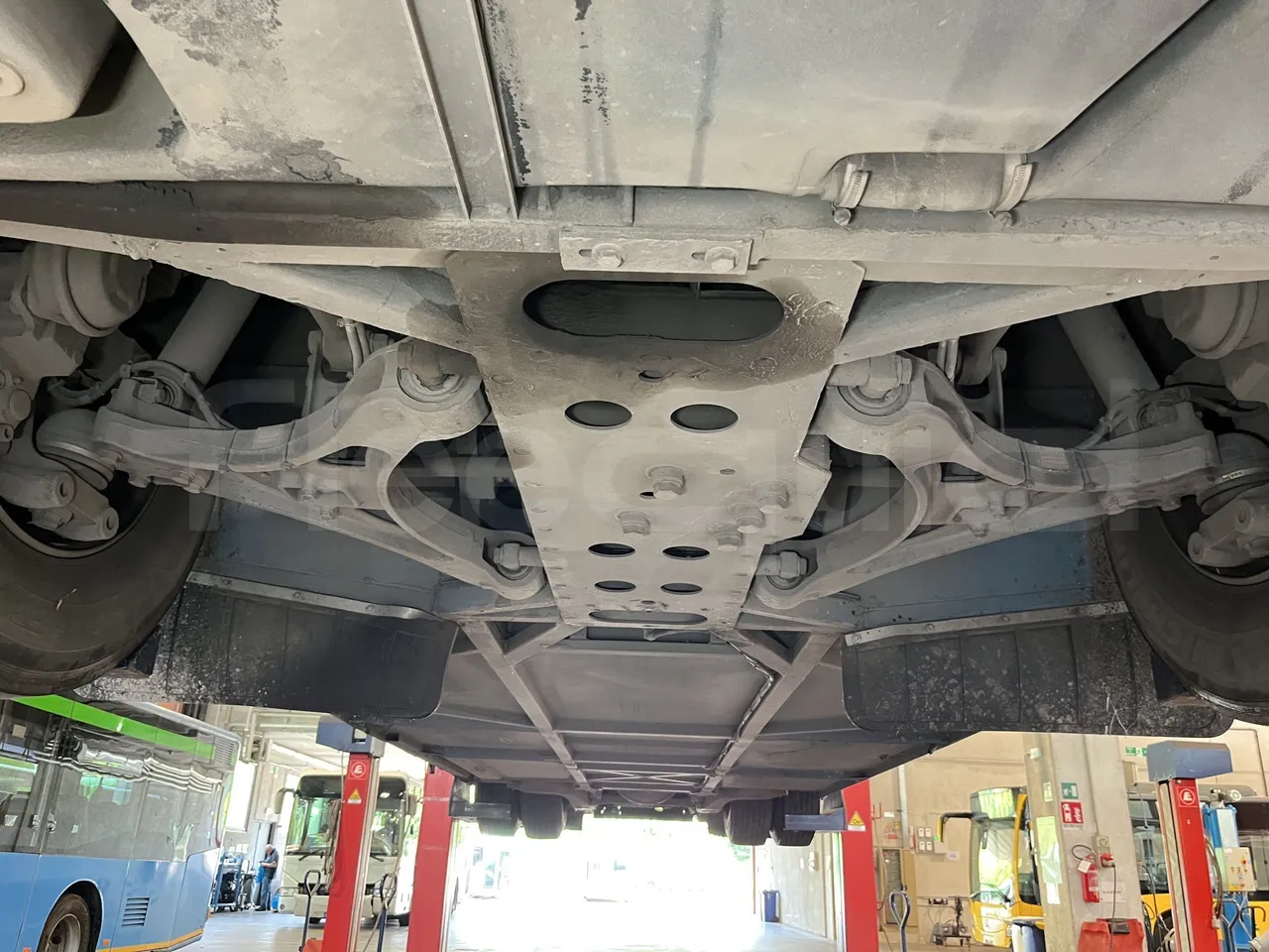 Iveco Crossway - Front Undercarriage