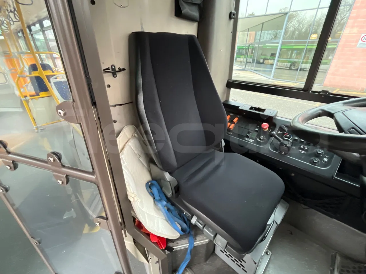 Irisbus Citelis PS09D1 PS09D1-98  - Euro5 - 213kW - 11.990mt - driver's seat photo