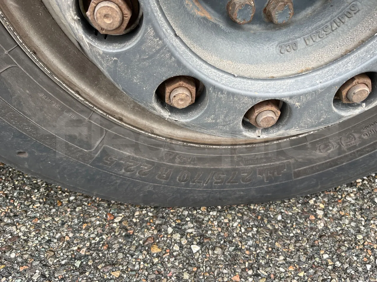 Irisbus Citelis PS09D1 PS09D1-98  - Euro5 - 213kW - 11.990mt - front left tire measurements