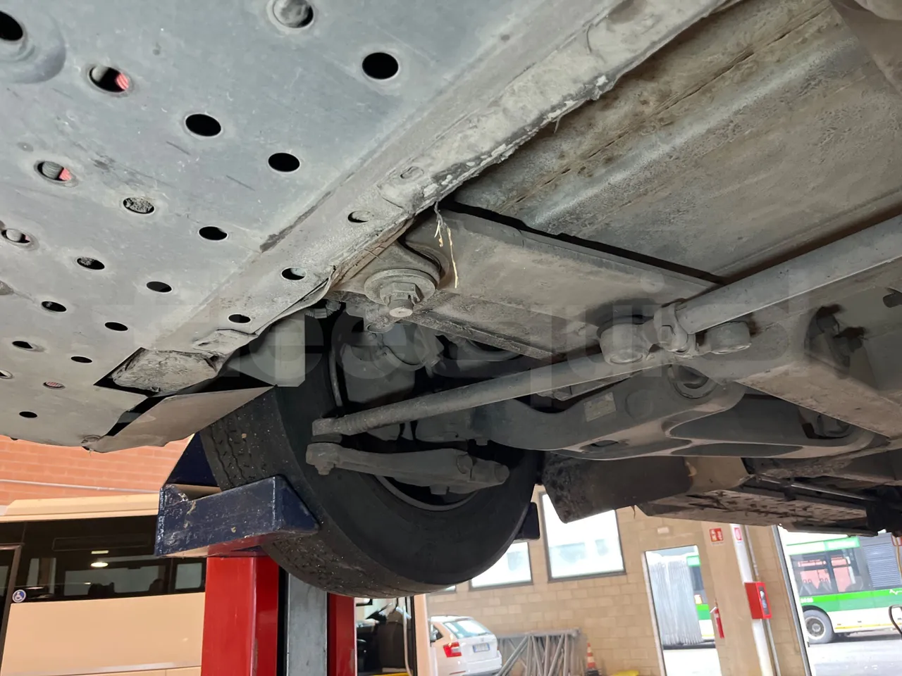 Irisbus Citelis PS09D1 PS09D1-98  - Euro5 - 213kW - 11.990mt - front axle right side