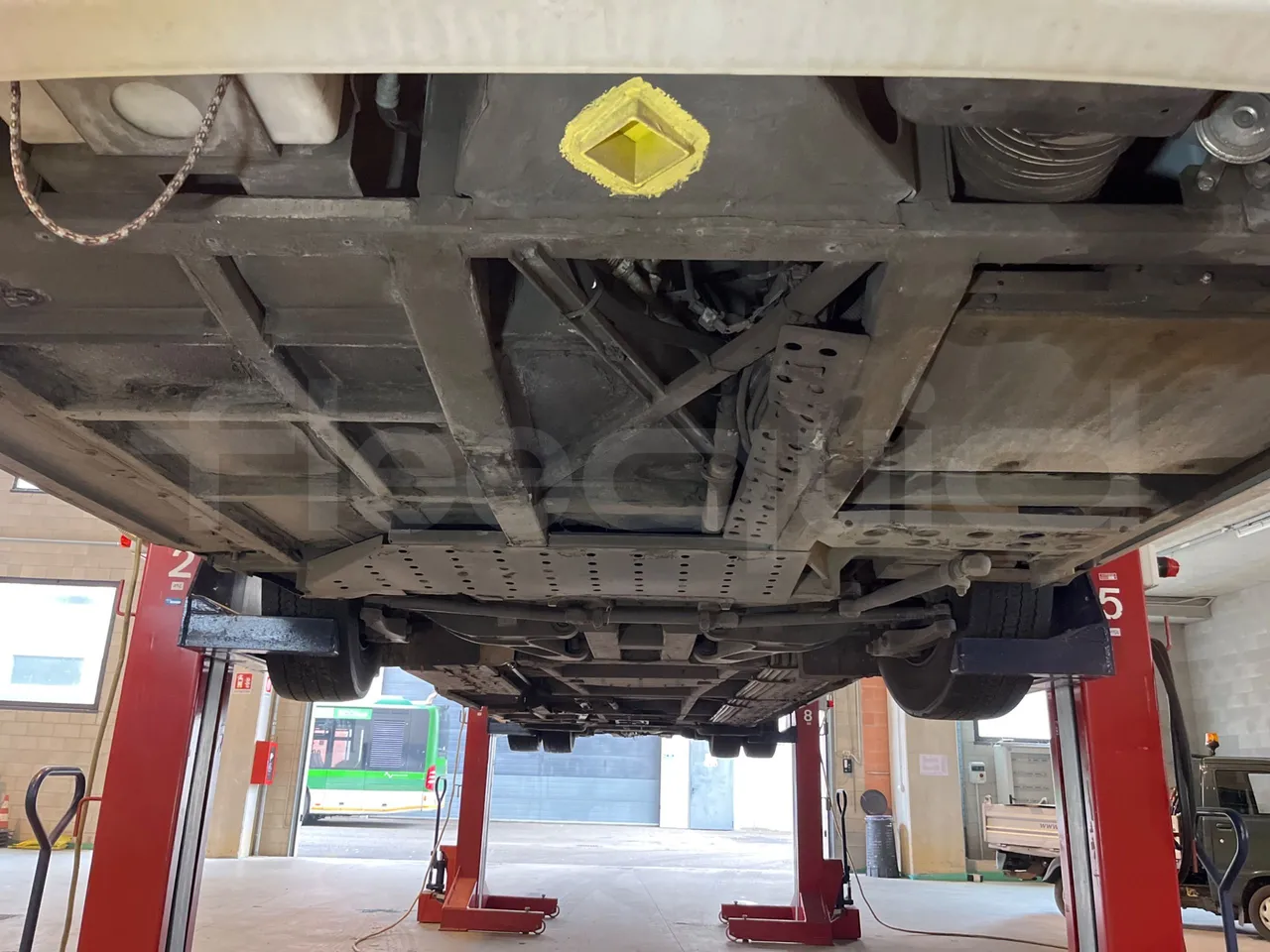 Irisbus Citelis PS09D1 PS09D1-98  - Euro5 - 213kW - 11.990mt - front undercarriage from front