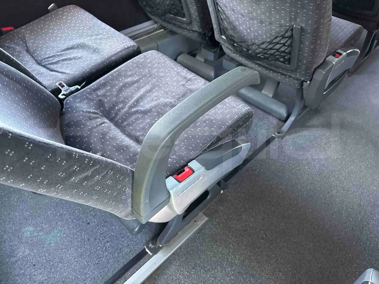 Setra S431   DT - Euro5 - 375kW - 13.870mt - armrest detail photo