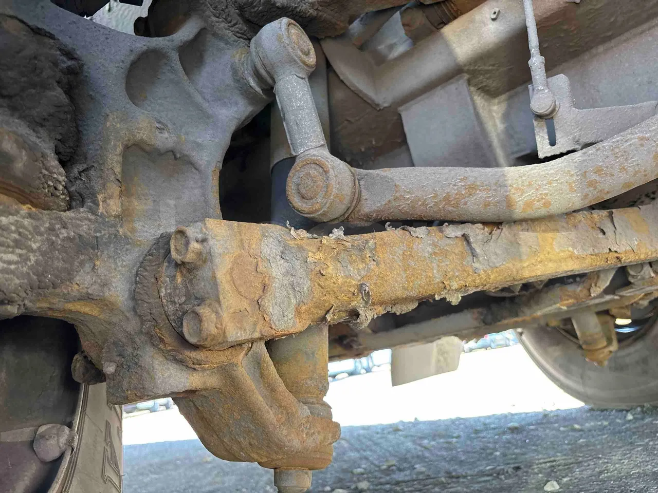 Setra S431   DT - Euro5 - 375kW - 13.870mt - front shock absorbers right