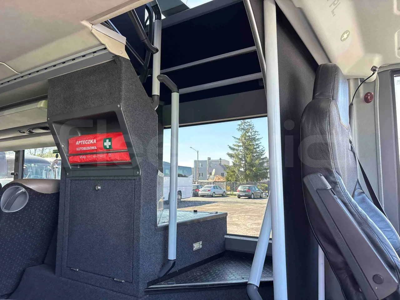 Setra S431   DT - Euro5 - 375kW - 13.870mt - handrails photo