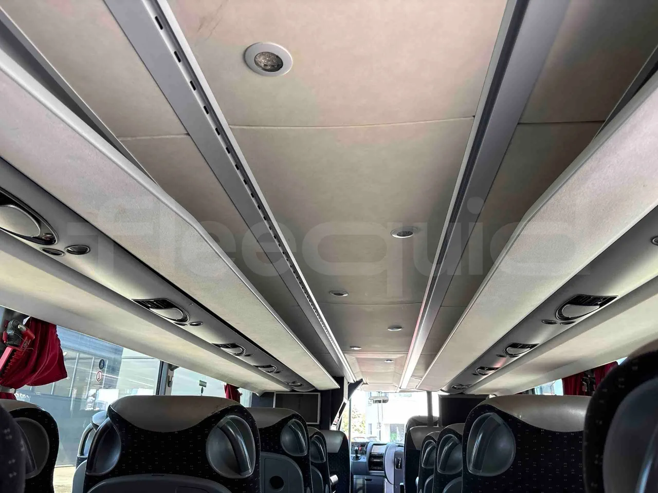 Setra S431   DT - Euro5 - 375kW - 13.870mt - overhead compartments photo