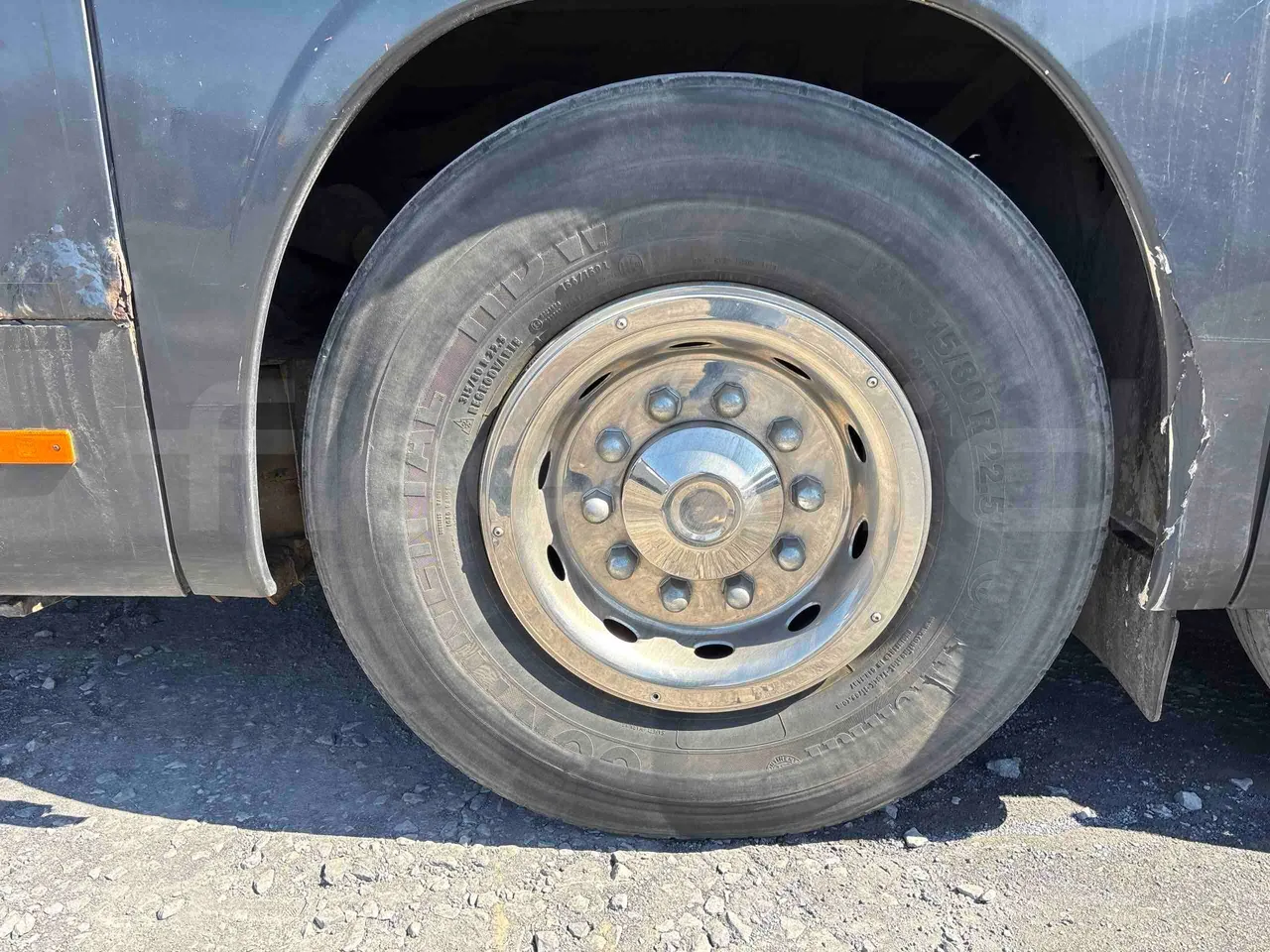 Setra S431   DT - Euro5 - 375kW - 13.870mt - rear left tire photo