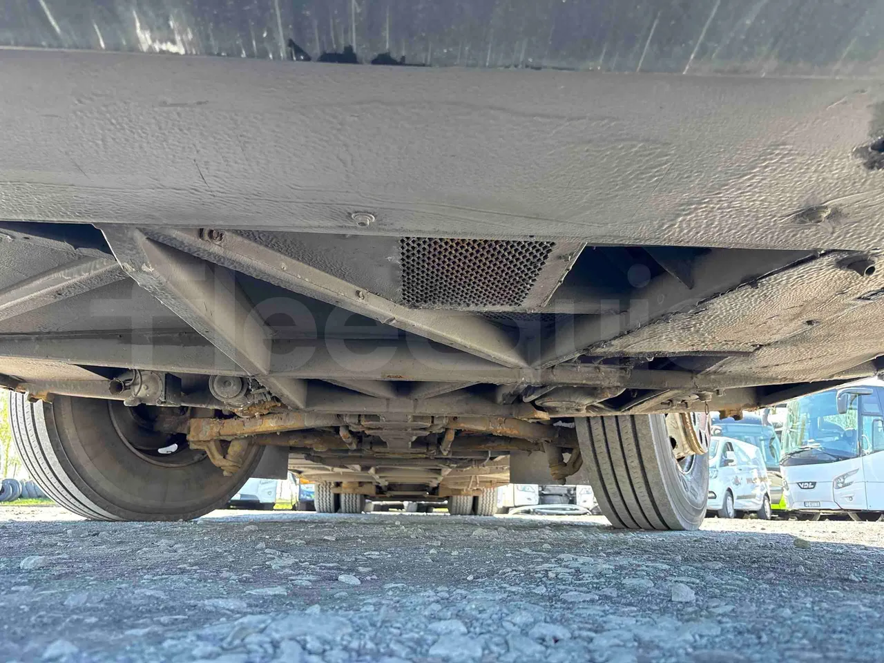 Setra S431   DT - Euro5 - 375kW - 13.870mt - front undercarriage from front