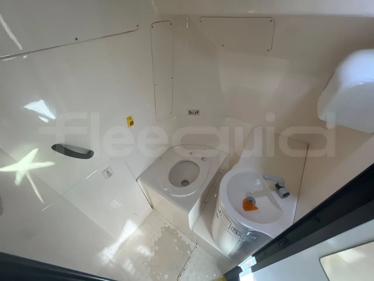 Temsa MD9 A/A3J/1L - Euro 6 - 213 kW - 9.480 mt - toilette accessories photo