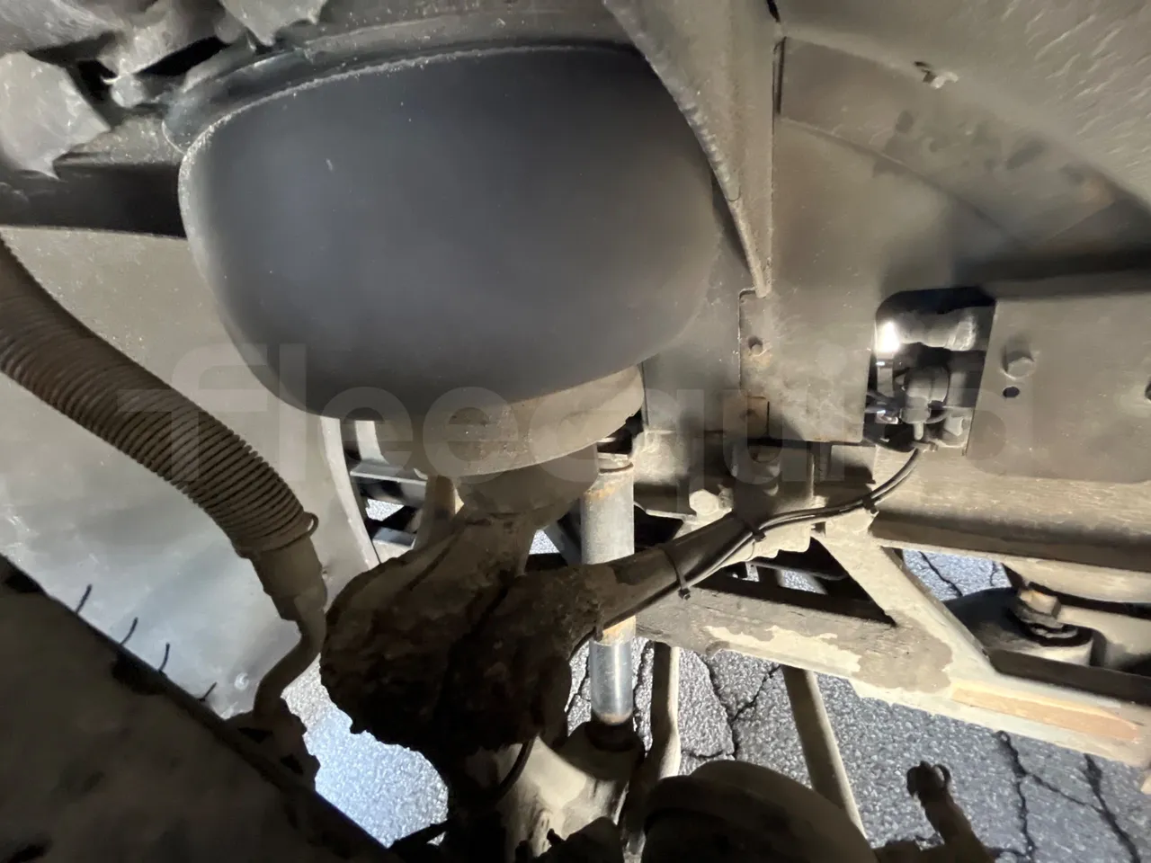 Temsa MD9 A/A3J/1L - Euro 6 - 213 kW - 9.480 mt - front discs right