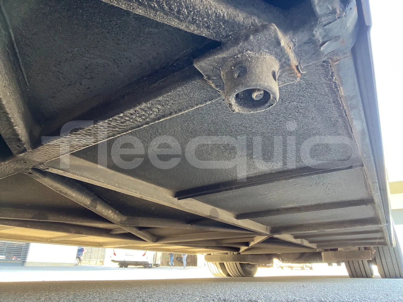 Temsa MD9 A/A3J/1L - Euro 6 - 213 kW - 9.480 mt - front shock absorbers left